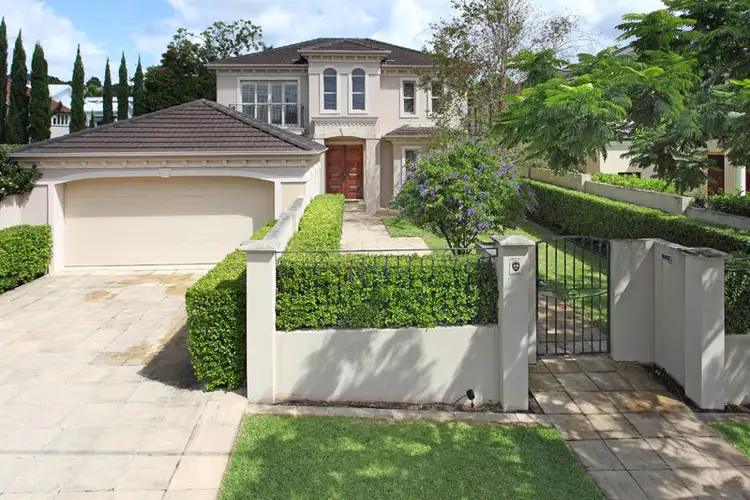 36 Liverpool Road, Clayfield QLD 4011
