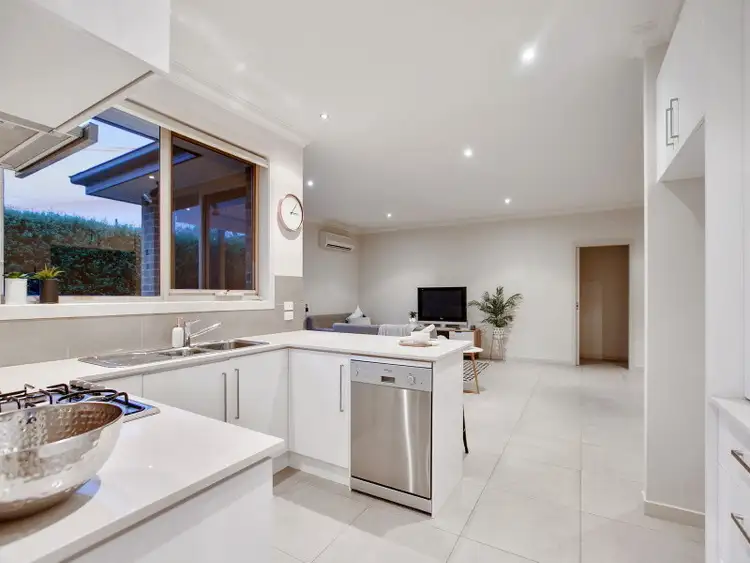 Fifth view of Homely unit listing, 4/30 Maxwell Street, Mornington VIC 3931