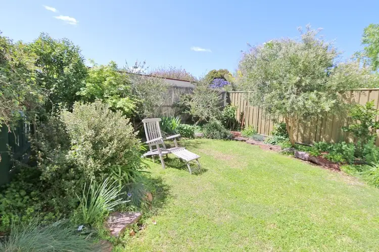 3/5-7 The Parade, Mansfield VIC 3722