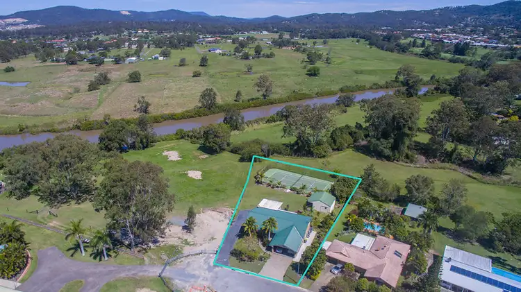15 Magenta Court, Mount Warren Park QLD 4207