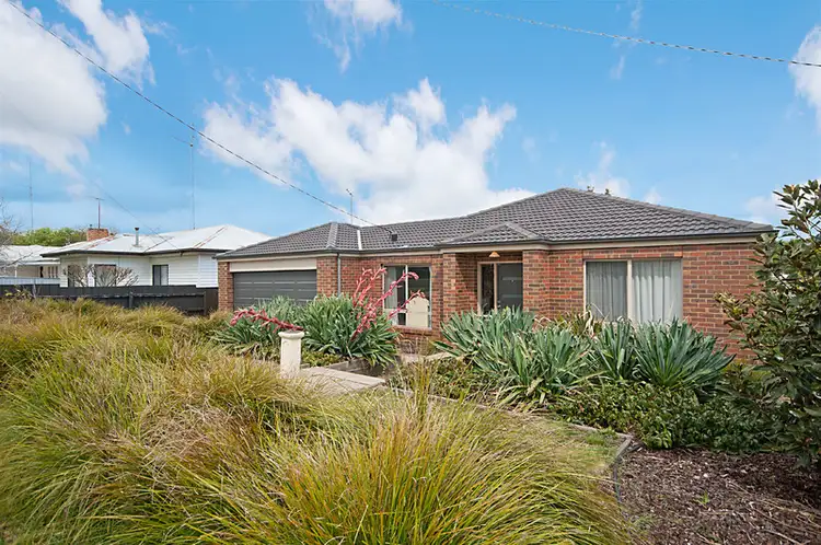 14 Tennyson Street, Hamilton VIC 3300