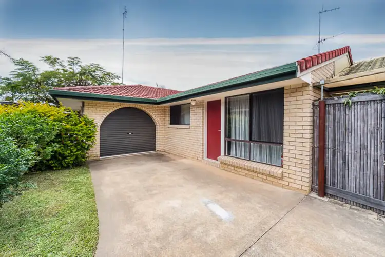 2/3 Botanical Drive, Labrador QLD 4215