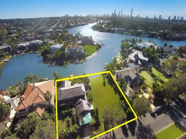 12 Freyburg Street, Bundall QLD 4217
