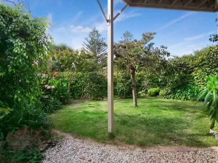 Sixth view of Homely house listing, 8 Canadian Bay Road, Mount Eliza VIC 3930