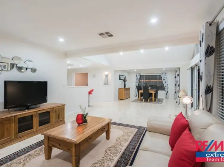 Second view of Homely house listing, 10 Apsley Bend, Tapping WA 6065