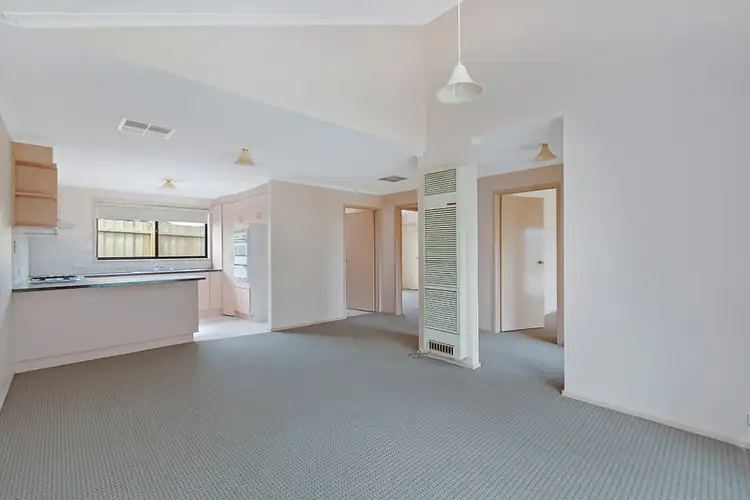 Fourth view of Homely unit listing, 35 Lamina Avenue, Mill Park VIC 3082