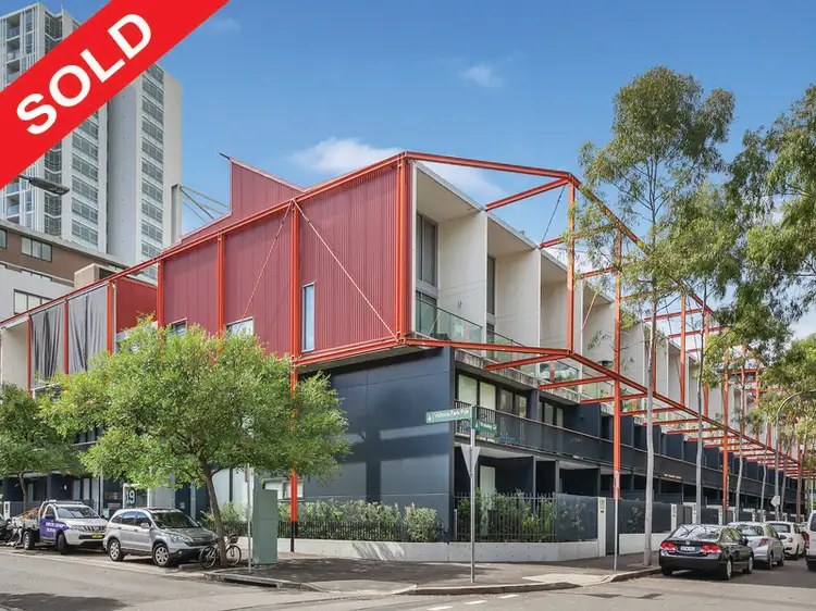 Main view of Homely apartment listing, 2/19 Gadigal Avenue, Zetland NSW 2017