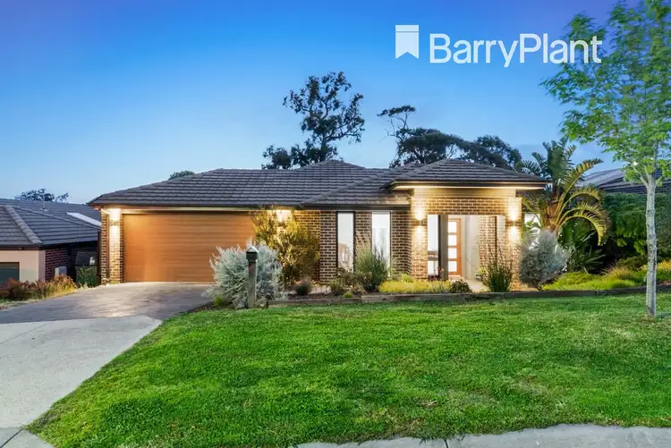 29 Victoria Place, Pakenham VIC 3810
