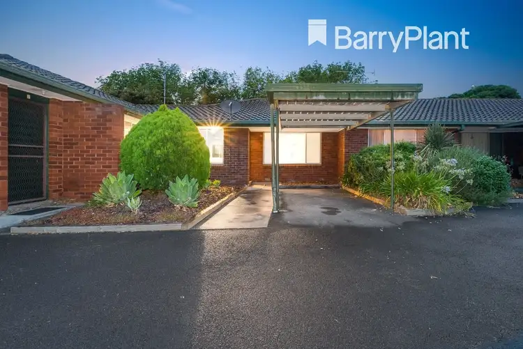 8/2-4 Charles Street, Pakenham VIC 3810