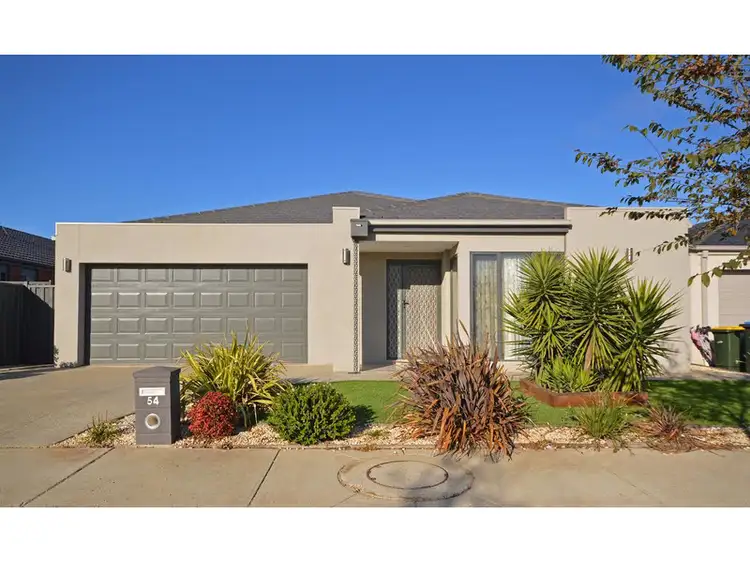 54 Lamington Drive, Tarneit VIC 3029