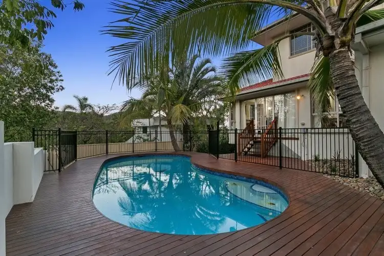 23 Stralock Street, Chapel Hill QLD 4069