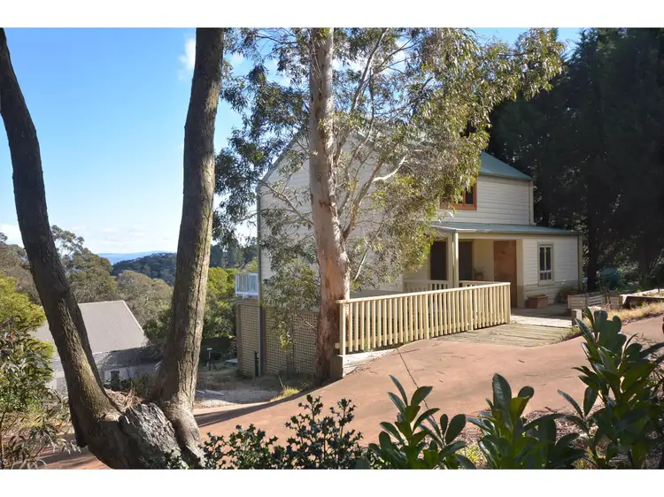 105 Station Street, Blackheath NSW 2785