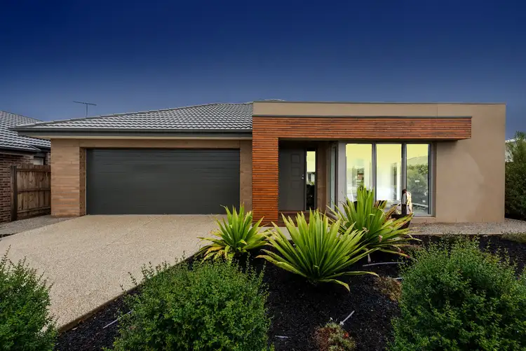 12 Lampard Street, Armstrong Creek VIC 3217