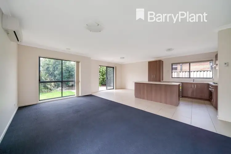 Fifth view of Homely house listing, 10 Rosella Avenue, Pakenham VIC 3810