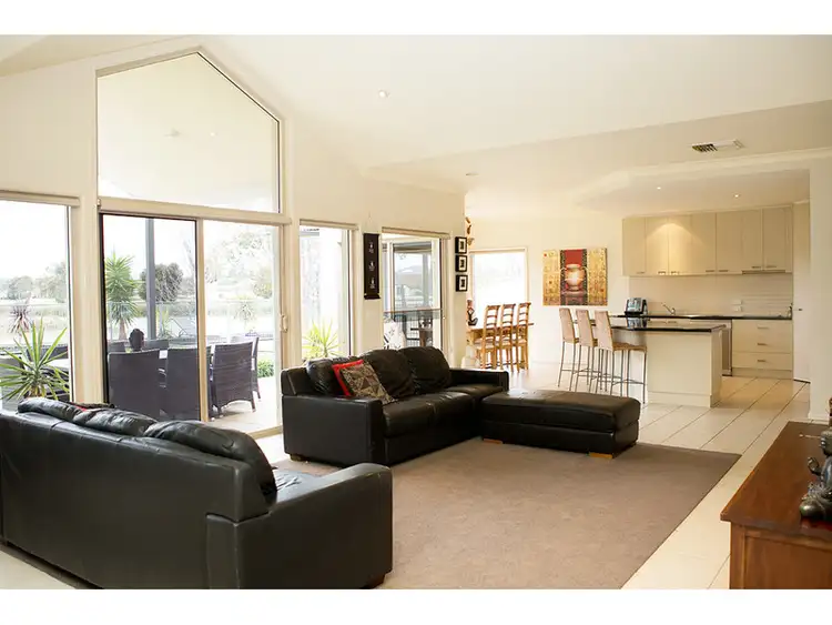 Sixth view of Homely house listing, 2 Tandou Court, Kialla VIC 3631