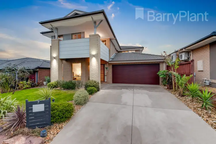 7 Grattan Way, Pakenham VIC 3810