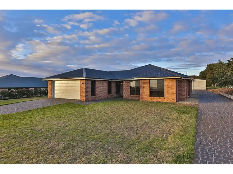 122 Harch Road, Highfields QLD 4352