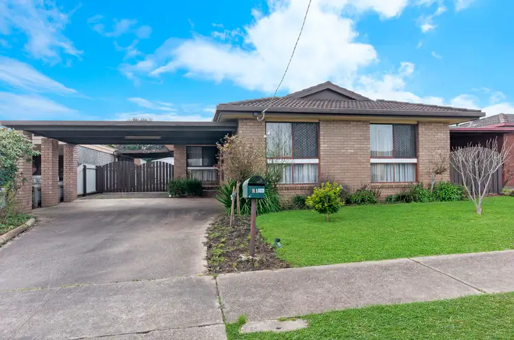 21 Strachan Street, Hamilton VIC 3300