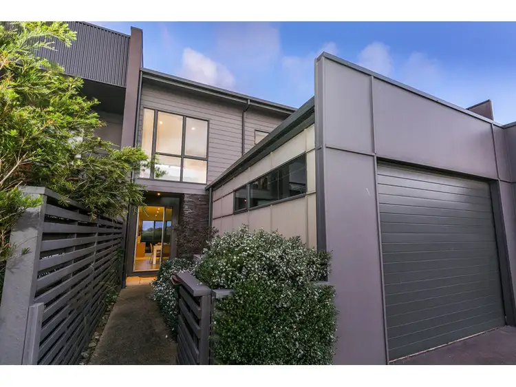 2 Shore Place, Torquay VIC 3228
