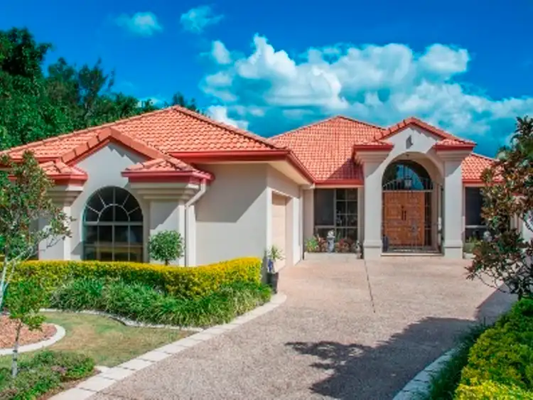 2101 Carlton Close, Hope Island QLD 4212