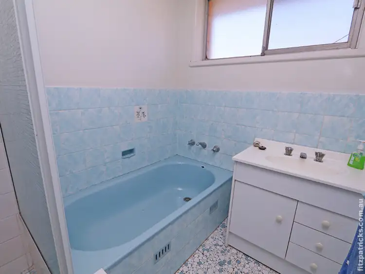 Sixth view of Homely house listing, 19 Leavenworth Drive, Mount Austin NSW 2650