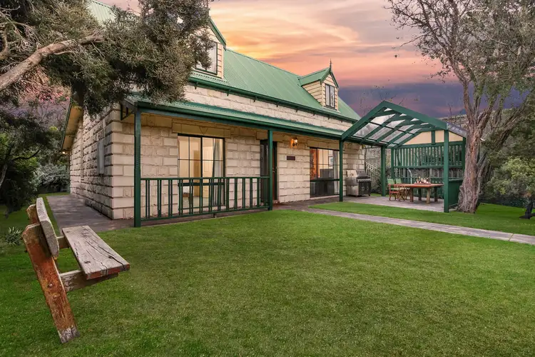 5 Sinclair Street, Blairgowrie VIC 3942