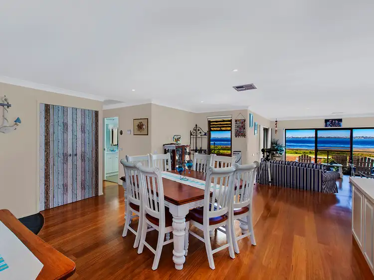 Sixth view of Homely house listing, 277 Lakedge Avenue, Berkeley Vale NSW 2261