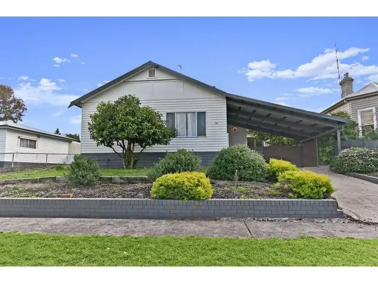 39 Clarendon Street, Hamilton VIC 3300
