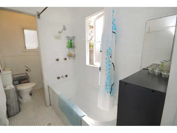 Sixth view of Homely semi-detached listing, 24 - 26 Govett Street, Katoomba NSW 2780
