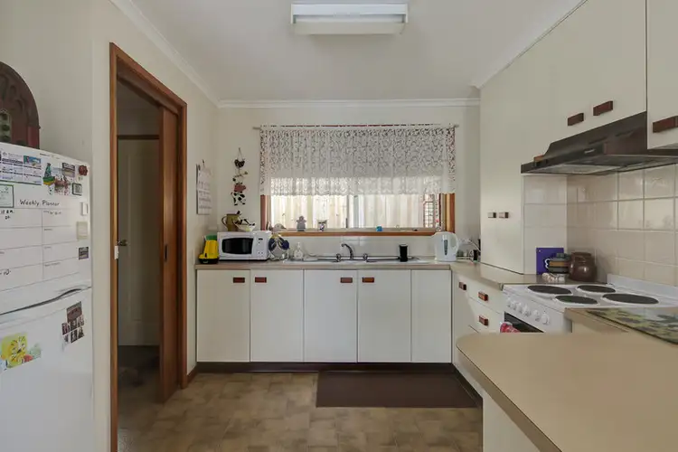 Third view of Homely unit listing, 6 Helens Court, Warrnambool VIC 3280