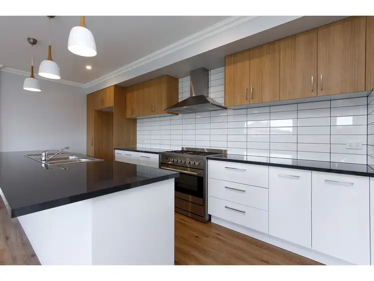 Fourth view of Homely house listing, 2 Page Court, Sale VIC 3850