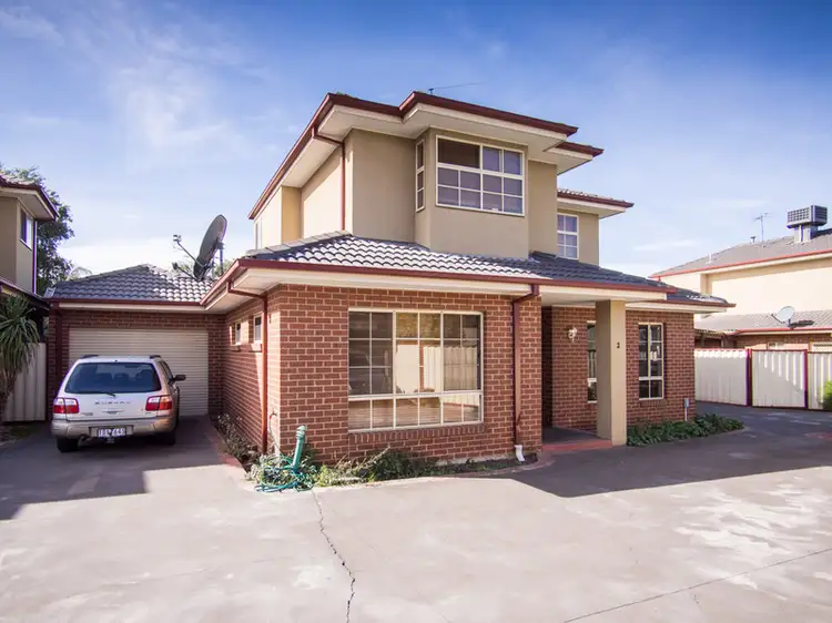 Main view of Homely townhouse listing, 2/172 Somerset Road, Campbellfield VIC 3061