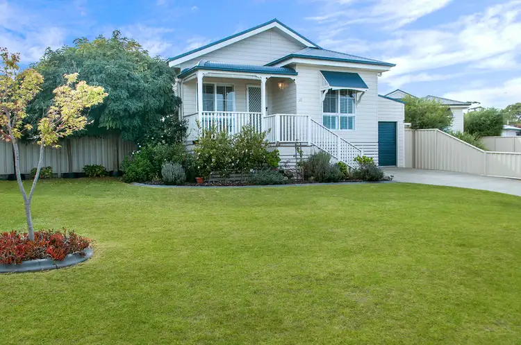 15 Uren Court, Hamilton VIC 3300