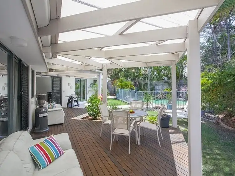 18 Seacove Court, Noosa Waters QLD 4566