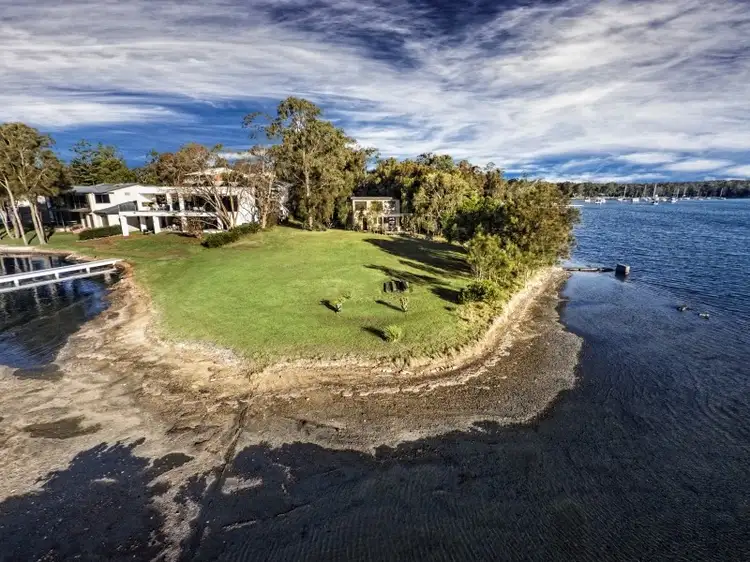68 Gordon Ave, Summerland Point NSW 2259