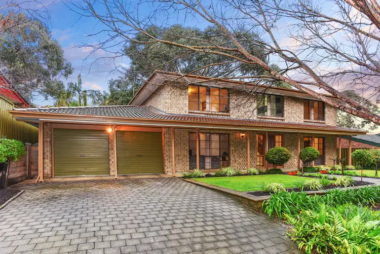 29 Horseshoe Drive, Aberfoyle Park SA 5159