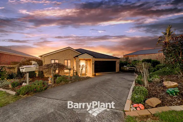 4 Leigh Court, Drouin VIC 3818