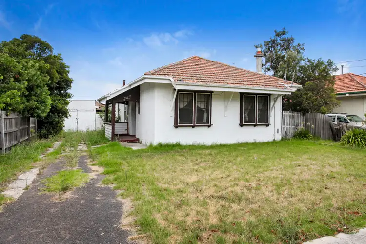 Main view of Homely house listing, 5 Leith Avenue, Sunshine VIC 3020