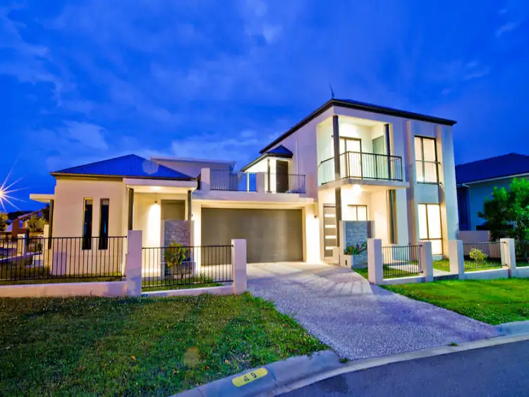 49 Azzurra Drive, Varsity Lakes QLD 4227