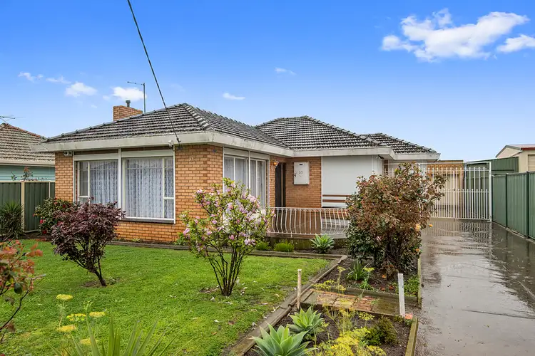 37 Oberon Avenue, St Albans VIC 3021