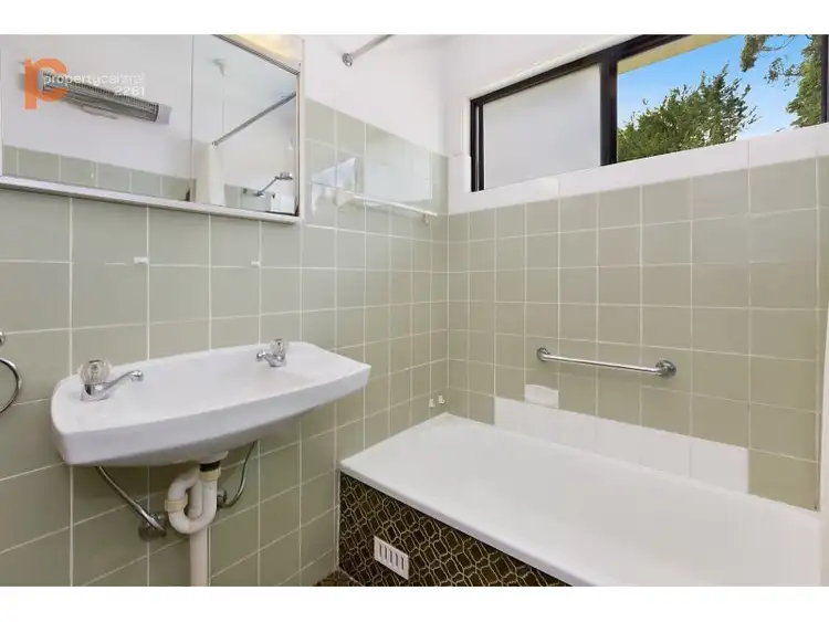 Sixth view of Homely house listing, 44 Gladys Avenue, Berkeley Vale NSW 2261