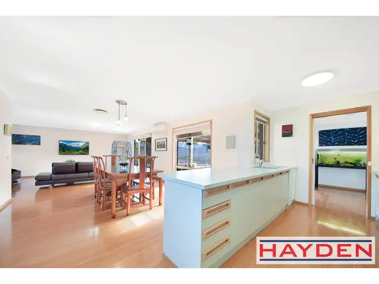 10 Ramsbury Street, Craigieburn VIC 3064