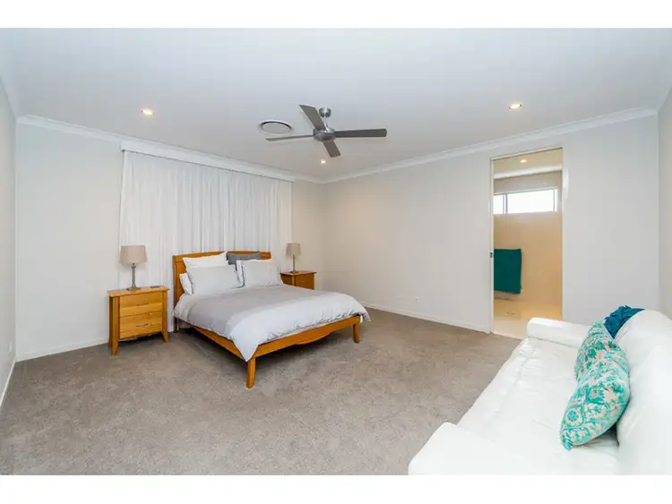 Seventh view of Homely semi-detached listing, 2/9 Eider Avenue, Paradise Point QLD 4216