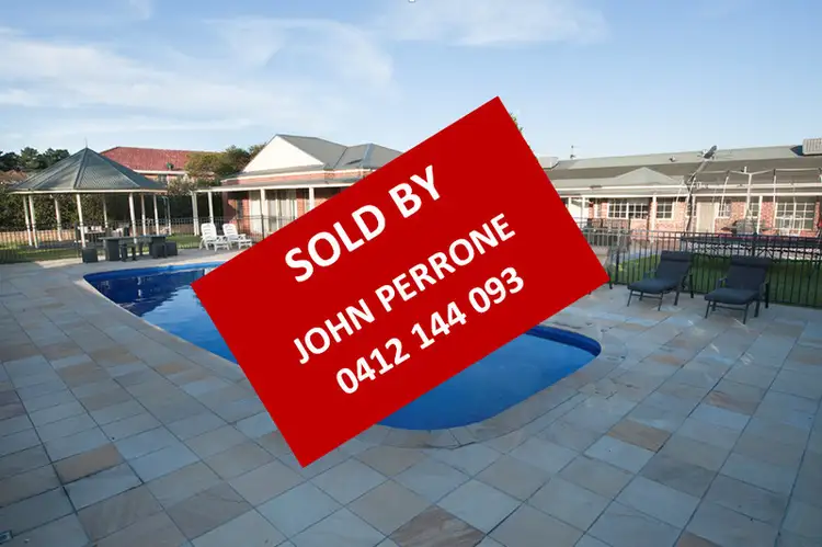 1 Welburn Place, Greenvale VIC 3059