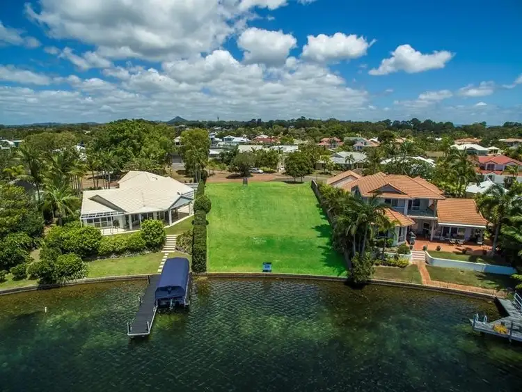 17 Seamount Quay, Noosa Waters QLD 4566