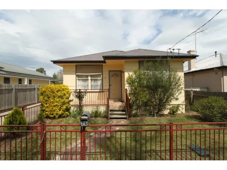 74 Morrisset Street, Bathurst NSW 2795