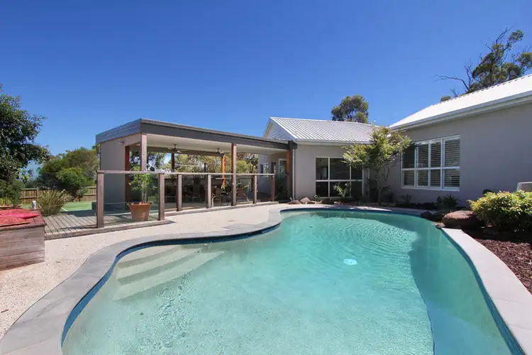 2 Batman Avenue, Mount Eliza VIC 3930