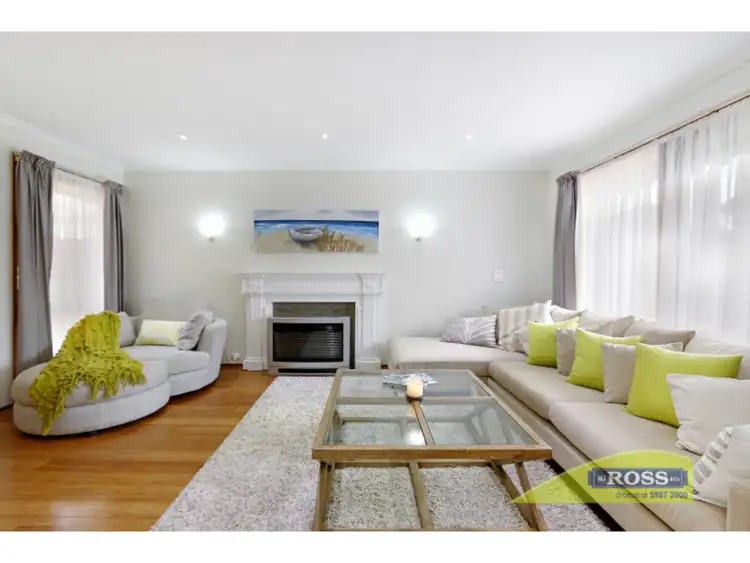 34 Wattle Road, Mccrae VIC 3938