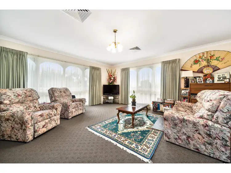 Sixth view of Homely house listing, 2 Caprice Court, Frankston VIC 3199