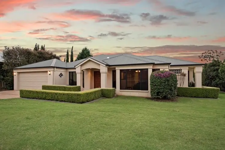 5 Montclair Close, Middle Ridge QLD 4350